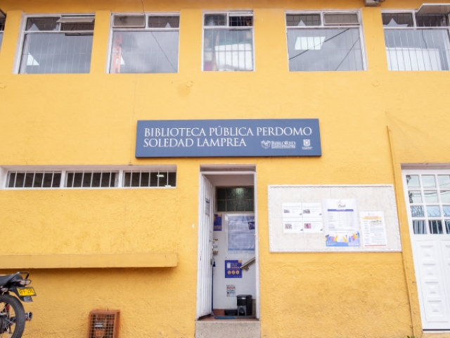Biblioteca Pública Soledad Lamprea - Perdomo