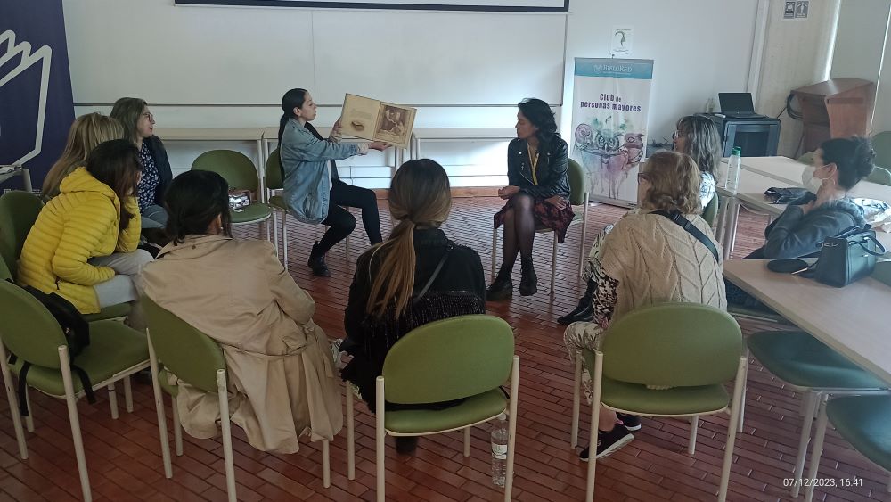 Clubes de lectura femeninos en BibloRed