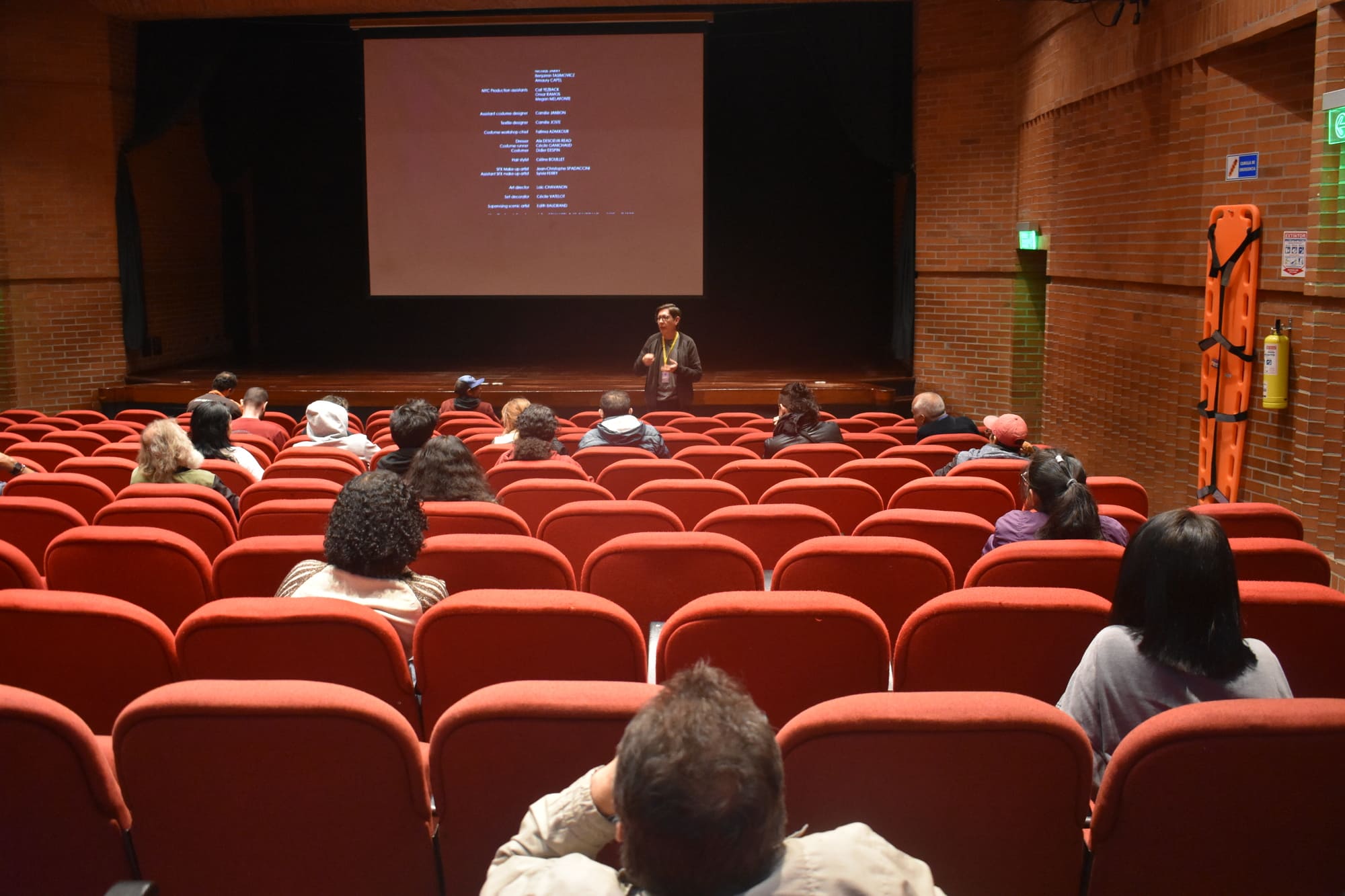 Cine foro en BibloRed