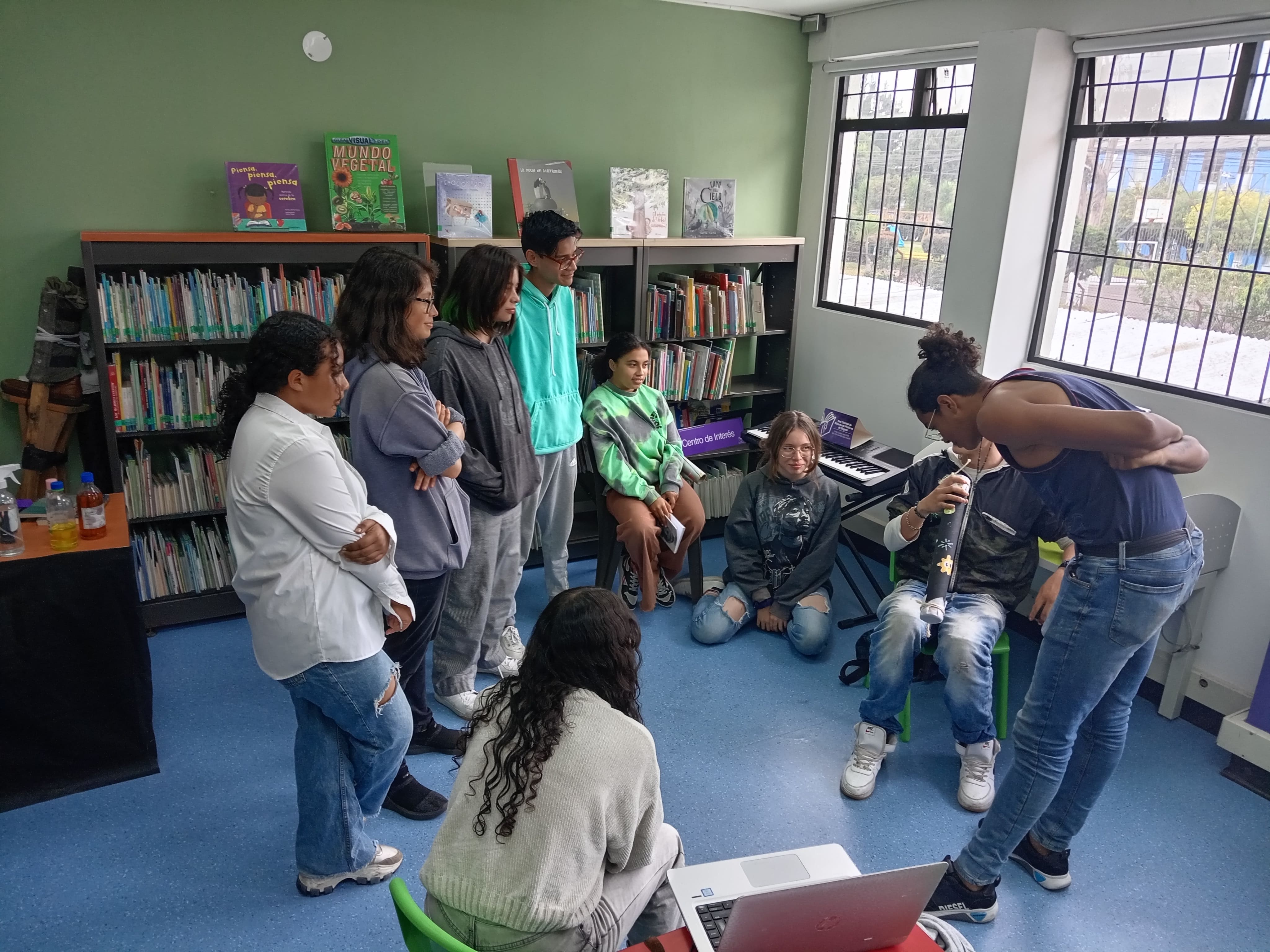 Club de lectura en BibloRed