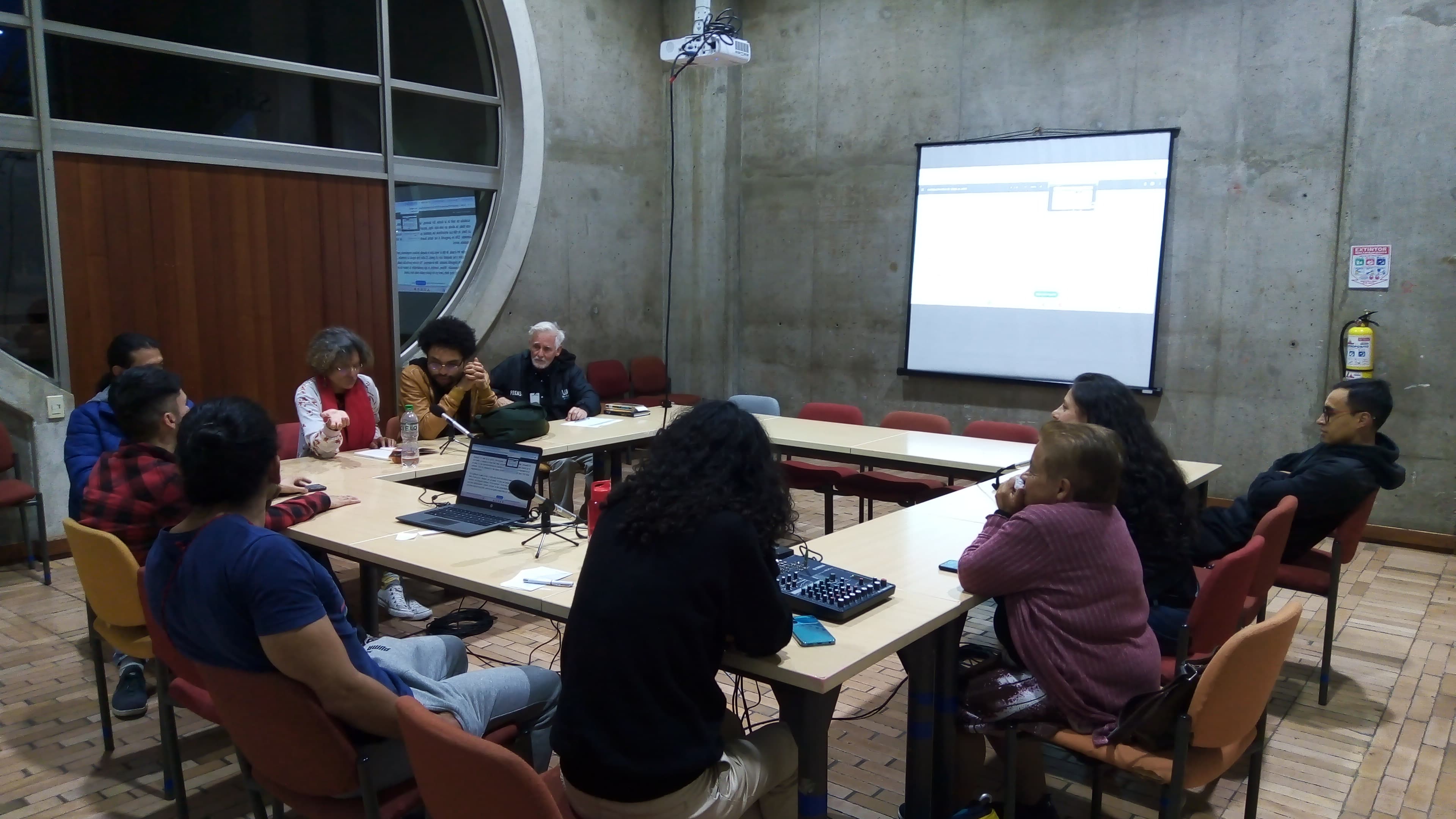 Café literario en BibloRed