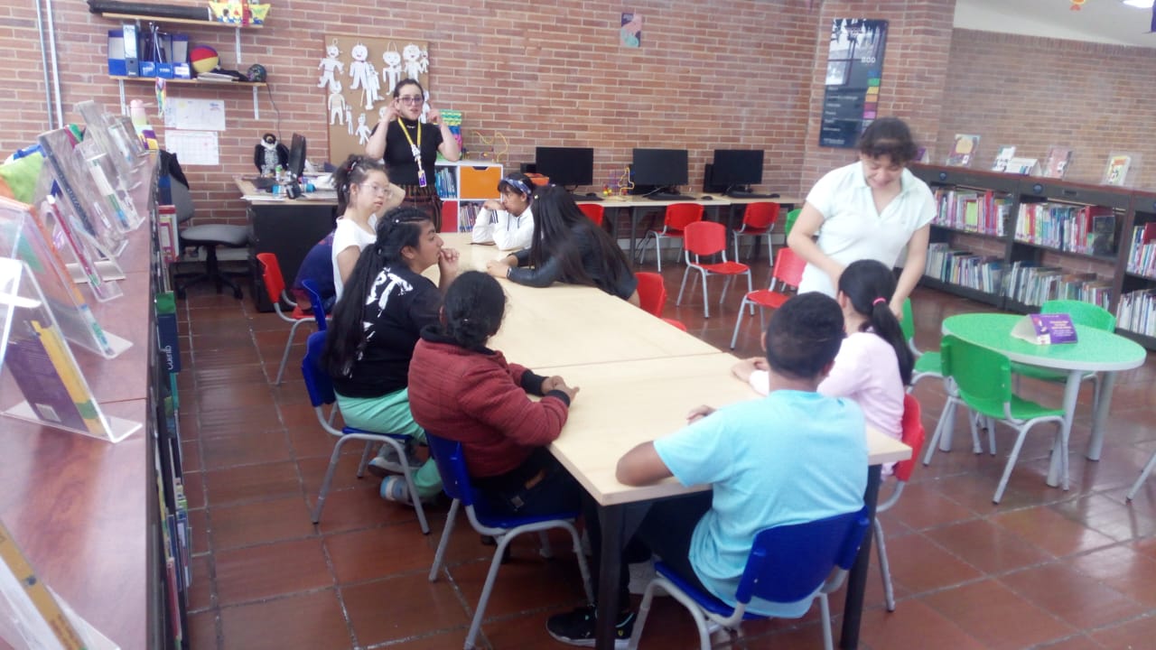 Café literario en BibloRed