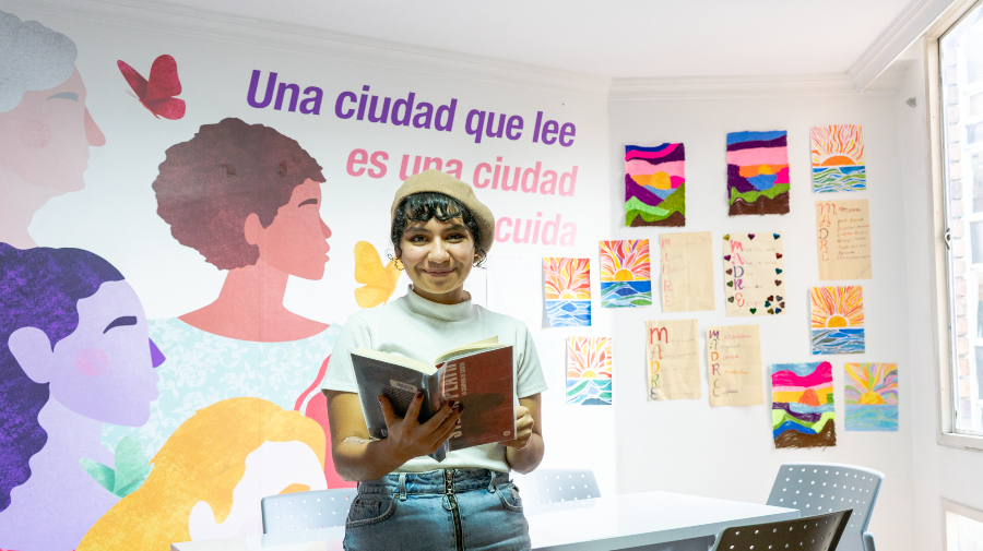 Sala de Lectura Manzana del Cuidado del Centro de Bogotá / Foto: BibloRed