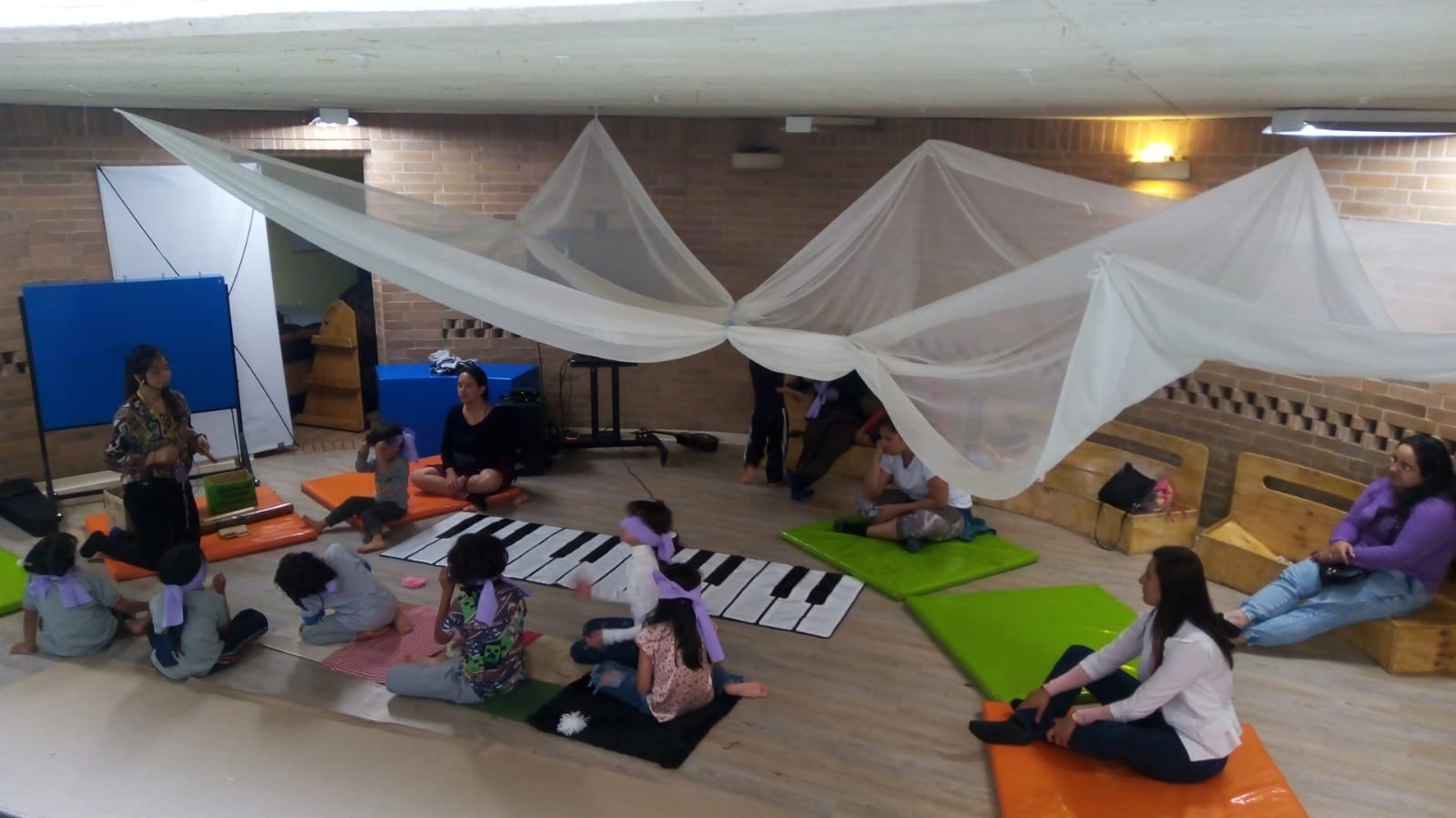 Cuéntalo cantando (niños de 5 a 10 años) Agenda de actividades y programación cultural en las bibliotecas públicas de Bogotá, BibloRed