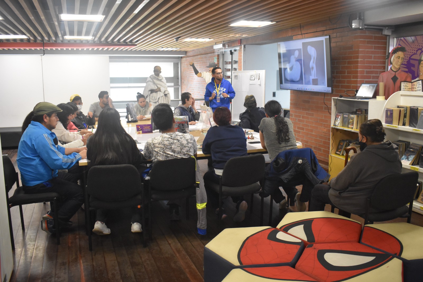 Agenda de actividades y programación cultural en las bibliotecas públicas de Bogotá, BibloRed