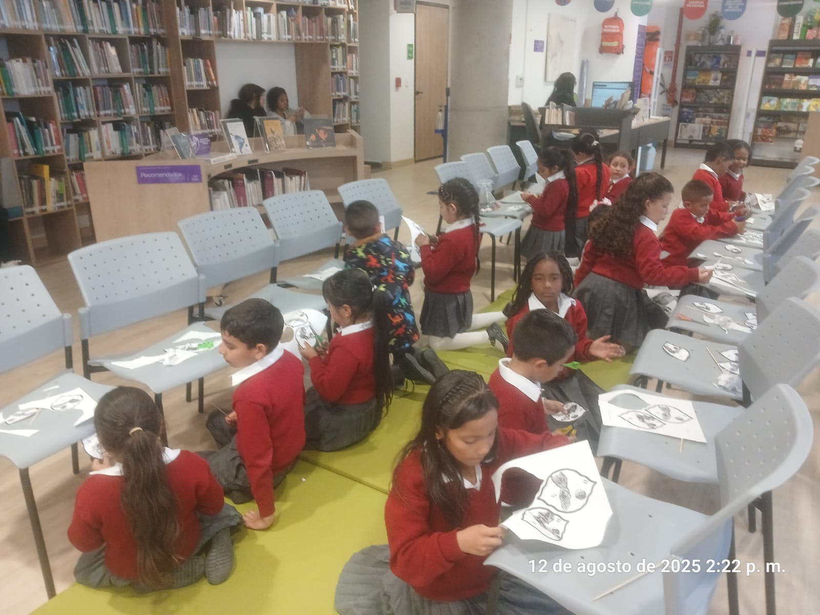Exploradores del papel Agenda de actividades y programación cultural en las bibliotecas públicas de Bogotá, BibloRed