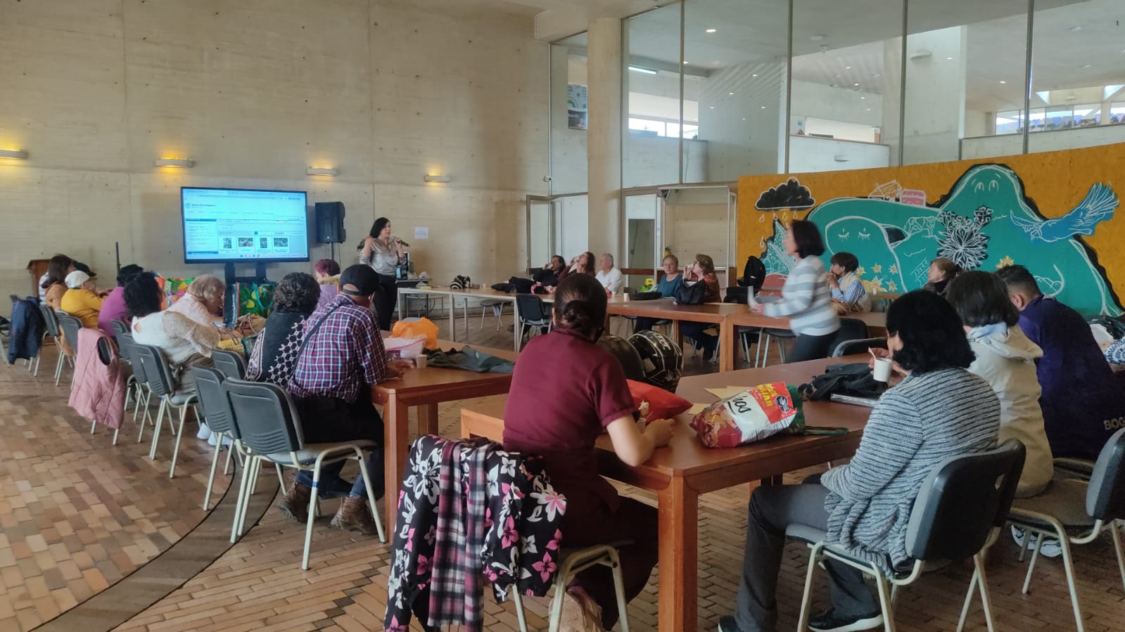 Club de personas mayores Agenda de actividades y programación cultural en las bibliotecas públicas de Bogotá, BibloRed