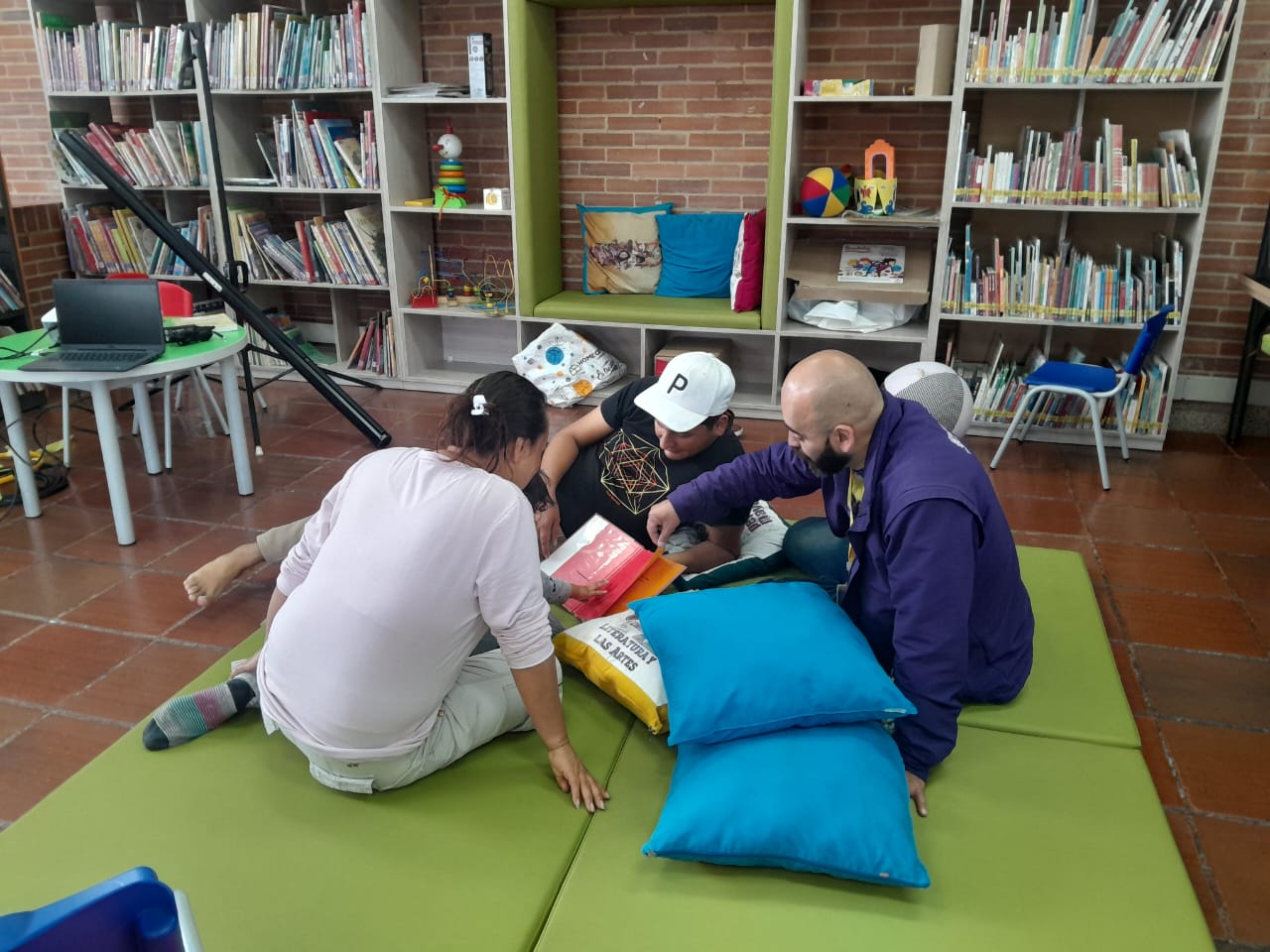 Agenda de programación de actividades culturales en las bibliotecas públicas de Bogotá, BibloRed Agenda de programación de actividades culturales en las bibliotecas públicas de Bogotá, BibloRed
