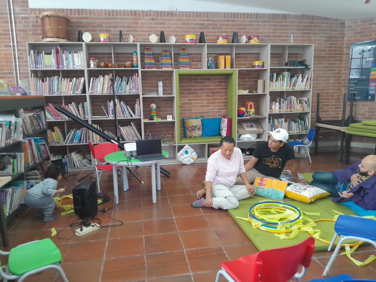 Agenda de actividades y programación cultural en las bibliotecas públicas de Bogotá, BibloRed,