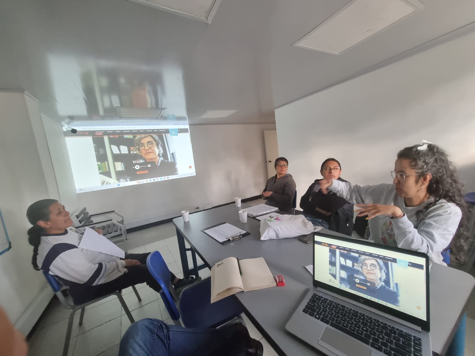 Agenda de actividades y programación cultural en las bibliotecas públicas de Bogotá, BibloRed