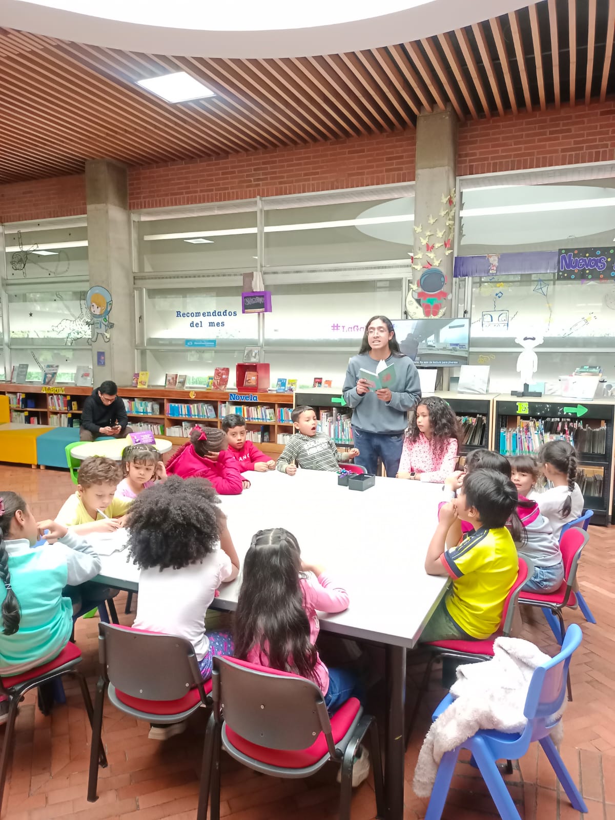 Agenda de actividades y programación cultural en las bibliotecas públicas de Bogotá, BibloRed