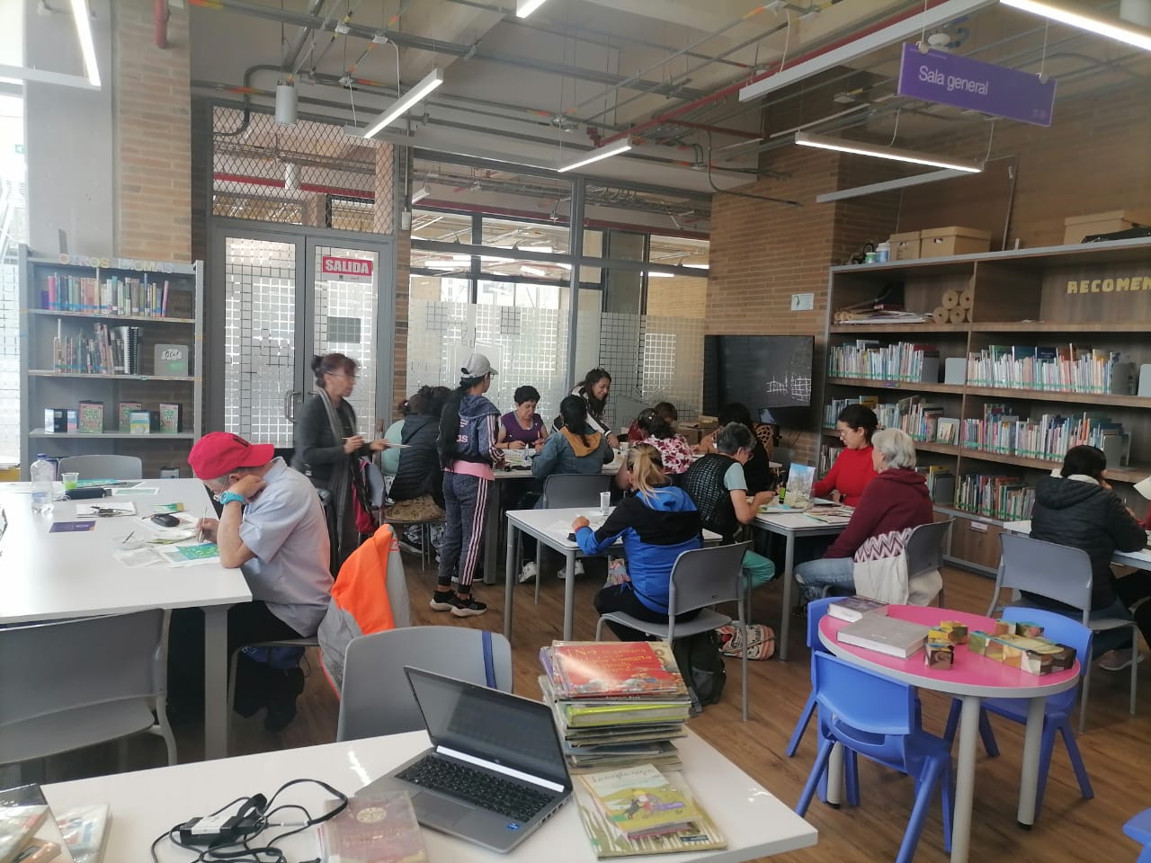 Agenda de actividades y programación cultural en las bibliotecas públicas de Bogotá, BibloRed