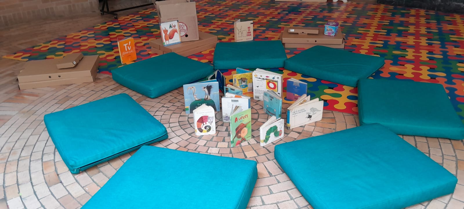 Eráse una vez, lecturas en voz alta Agenda de actividades y programación cultural en las bibliotecas públicas de Bogotá, BibloRed