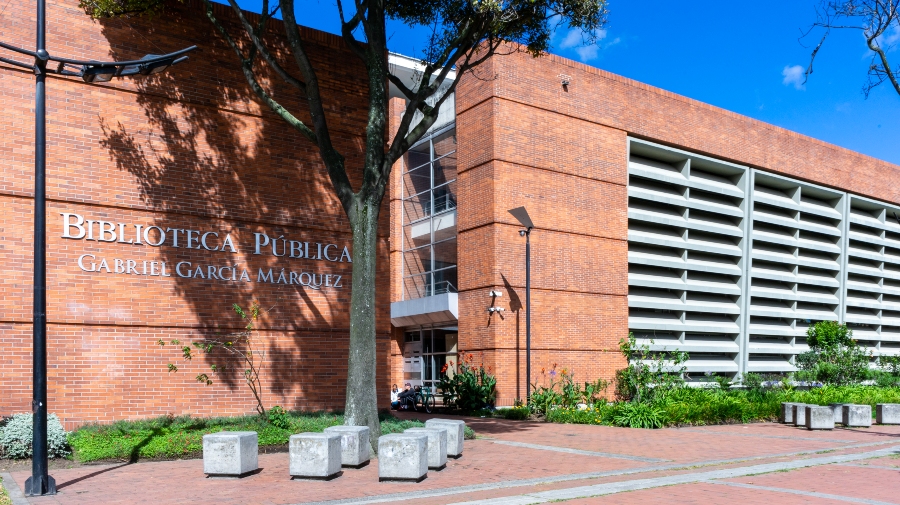 Biblioteca Pública Gabriel García Márquez - El Tunal / Foto: @EsteMichael - BibloRed