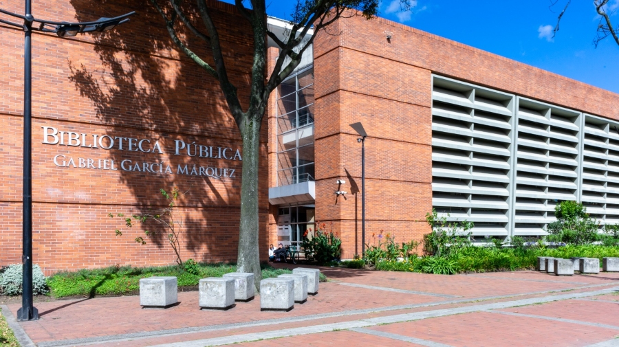 Biblioteca Pública Gabriel García Márquez - El Tunal / Foto: @EsteMichael - BibloRed
