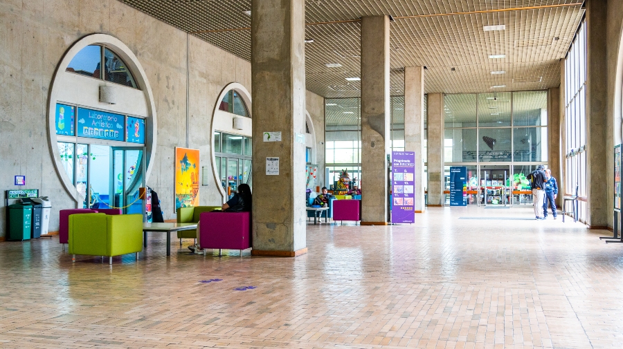 Biblioteca Pública Manuel Zapata Olivella - El Tintal / Foto: BibloRed