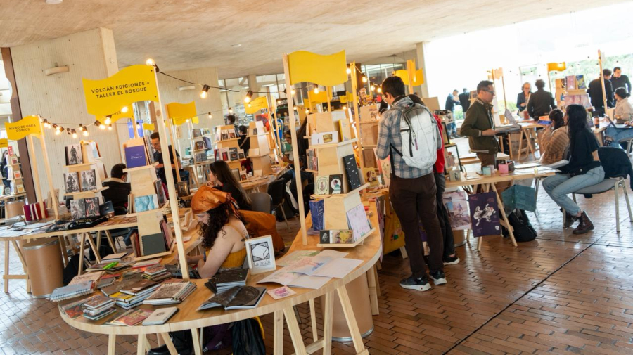 Desarrollo del primer día de La Vuelta 2025 en la Biblioteca Virgilio Barco / Foto: @EsteMichael - BibloRed