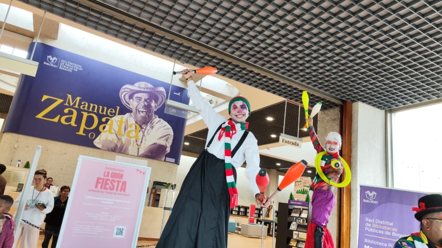 Lanzamiento de la exposición “La Gran Fiesta: memorias vivas de Kennedy” en la Biblioteca Pública El Tintal / Foto: Julián Mejía - BibloRed