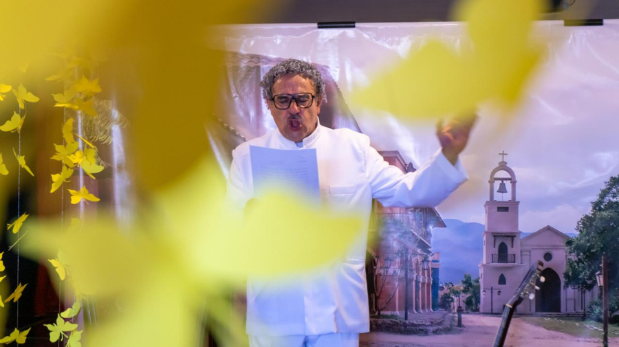 Obra teatral sobre García Márquez en la Biblioteca Carlos E. Restrepo durante el Festival Gabo 2025 / Foto: @EsteMichael - BibloRed