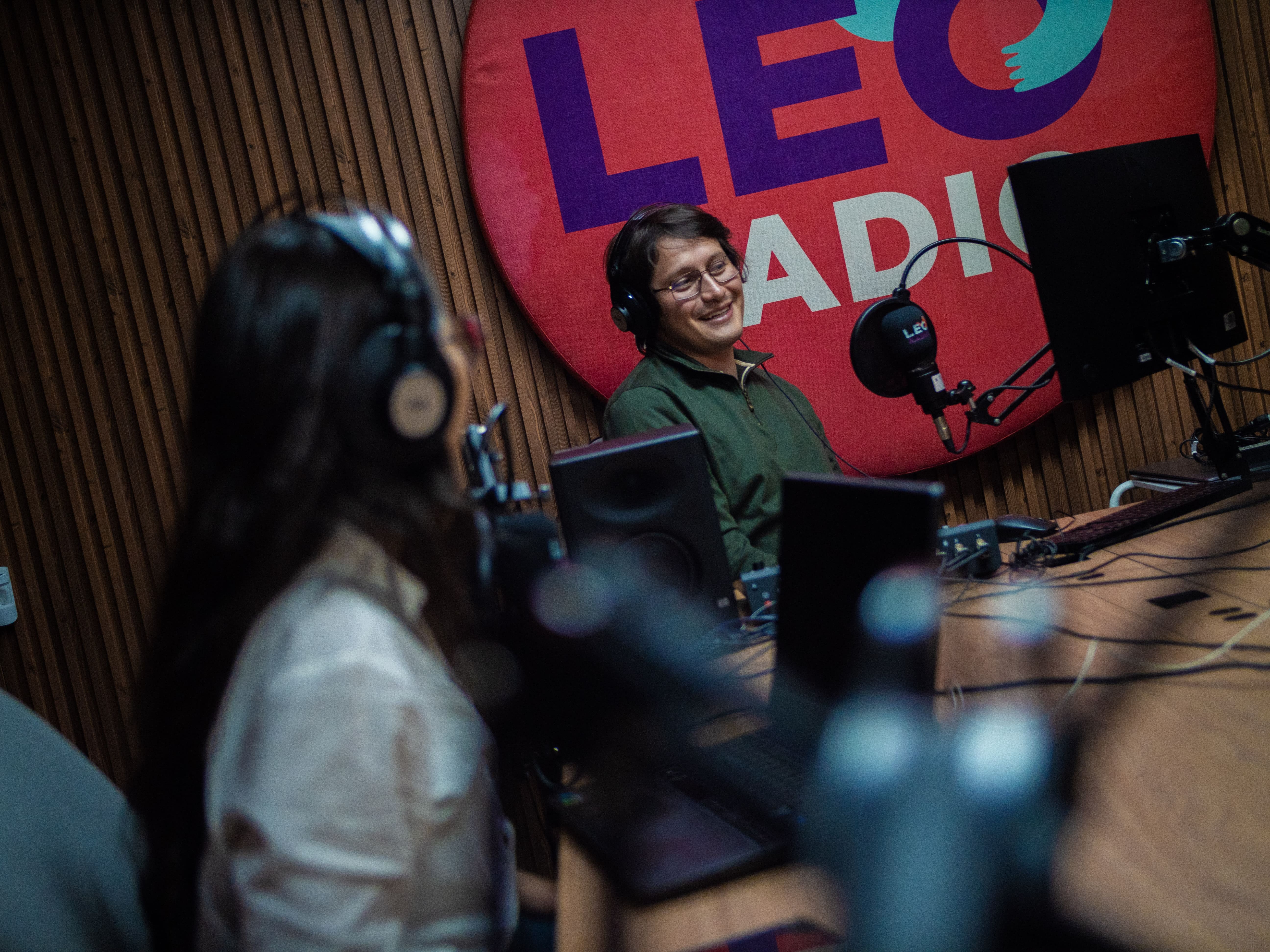 Leo Radio