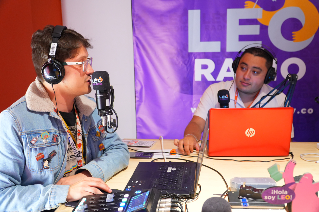 Leo Radio