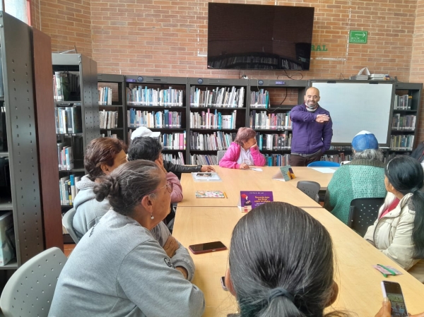 Bordado sin limites; las fotos tomaran otra forma (sesión 3) - Club de adulto mayor