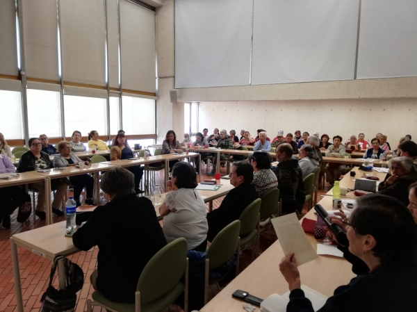 Club de persona Mayor: El encanto de nuestra historia