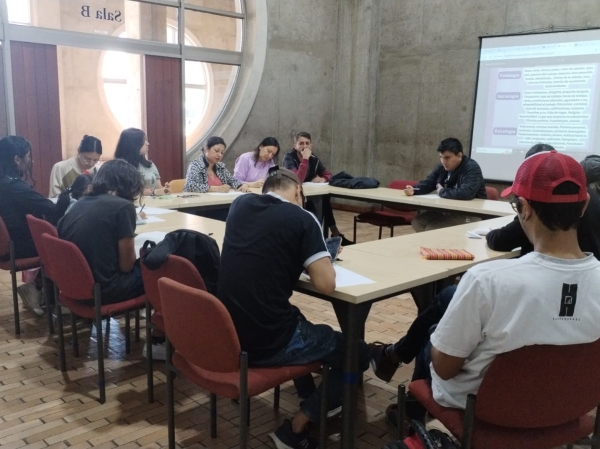 (Paréntesis): Laboratorio de escritura creativa