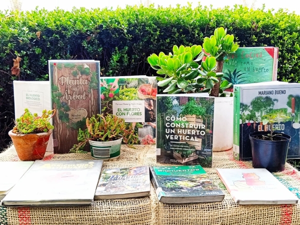 Biblovacaciones: Lecturas huerteras, explorando la naturaleza