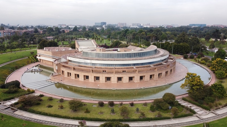 Biblioteca Pública Virgilio Barco