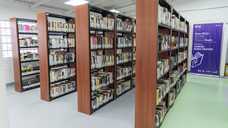 Biblioteca Cárcel Buen Pastor