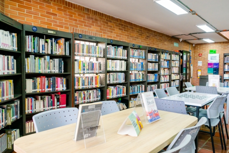 Biblioteca Pública Arborizadora Alta