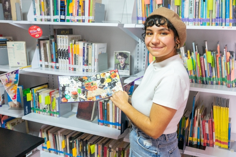 Sala de Lectura Manzana del Cuidado del Centro de Bogotá