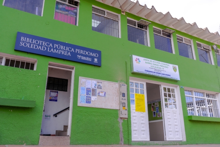 Biblioteca Pública Soledad Lamprea - Perdomo