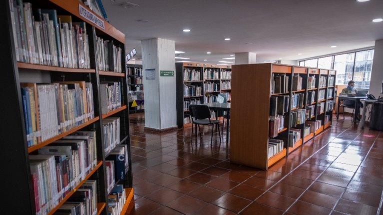 Biblioteca Pública Carlos E. Restrepo
