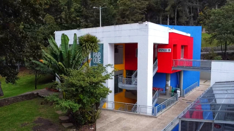 Biblioteca Pública El Parque